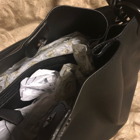 Guess bag - Picture 4 of 6